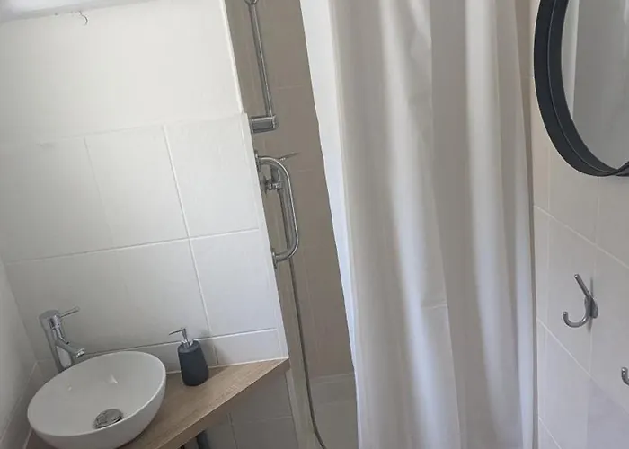 Climatise En Face Des Cures Amélie-les-Bains-Palalda